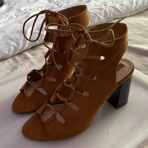 Forever 21 - Booties - Picture 2 of 4